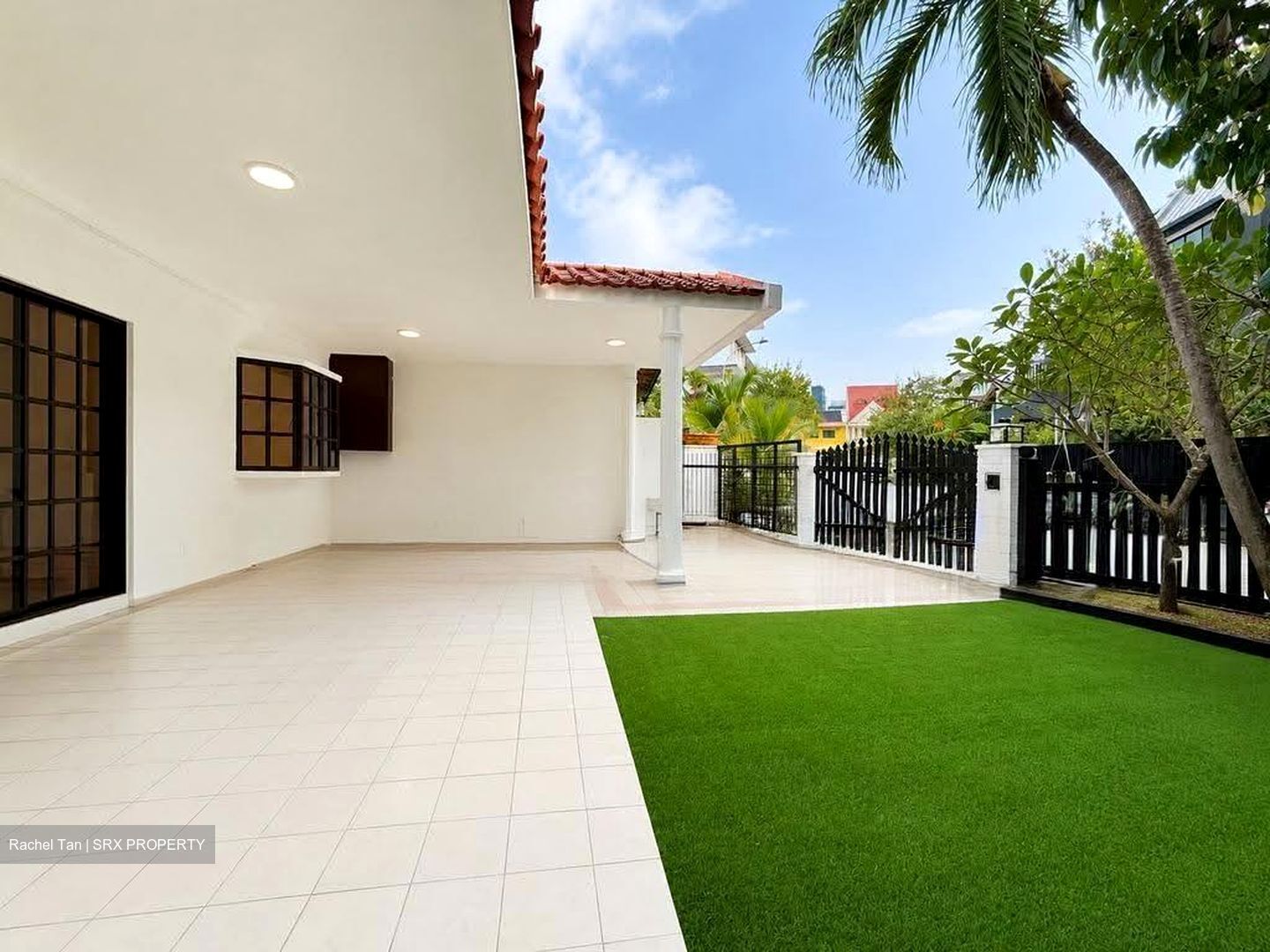 Pasir Ris Beach Park (D18), Terrace #617714971